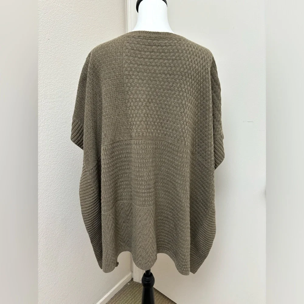 Beige brown mixed‎ textured knit poncho pique open sides, one size Lagenlook